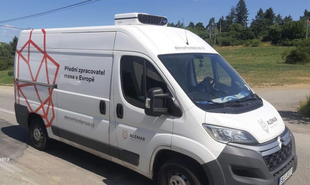 New graphics for company commercial vehicles